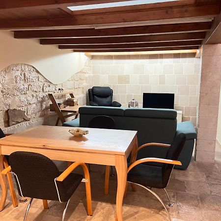 Trullo Titina Apartment Bari Bagian luar foto