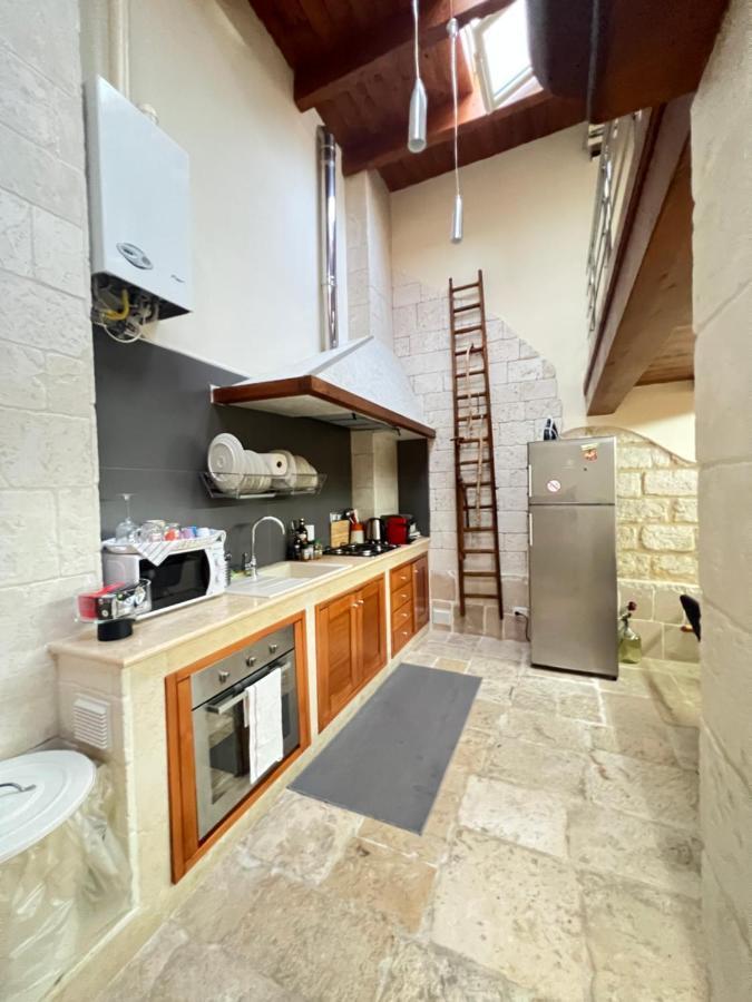 Trullo Titina Apartment Bari Bagian luar foto